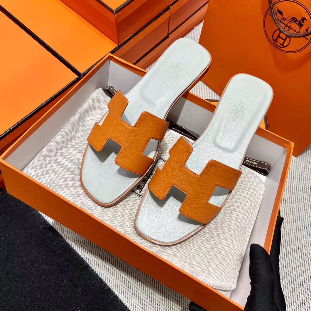 에르메스 올수공 오란 슬리퍼 샌들 앱송 132